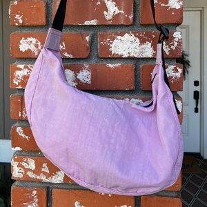 Original Medium Crescent Baggu in Peony